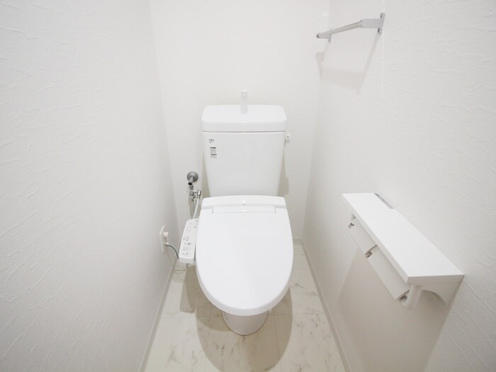 物件内観写真13　(トイレ)