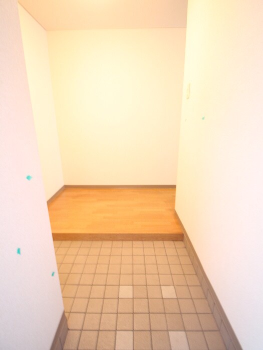 物件内観写真17　(玄関)