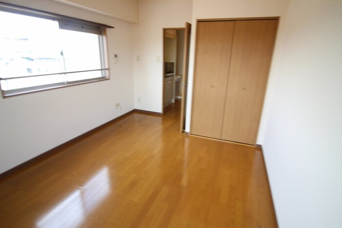 物件内観写真19　(居室)