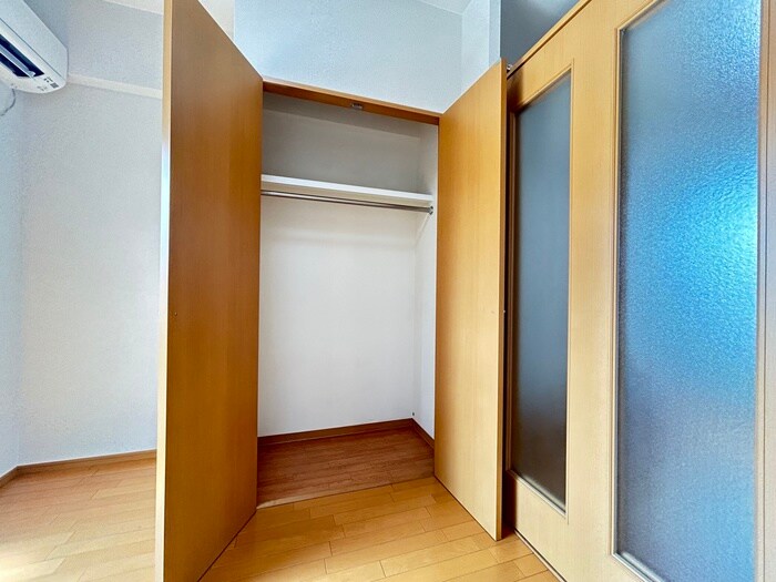 物件内観写真10　(収納)