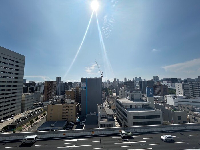 物件内観写真22　(室内からの展望)