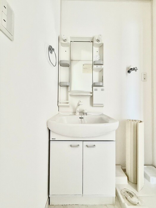 物件内観写真11　(洗面)