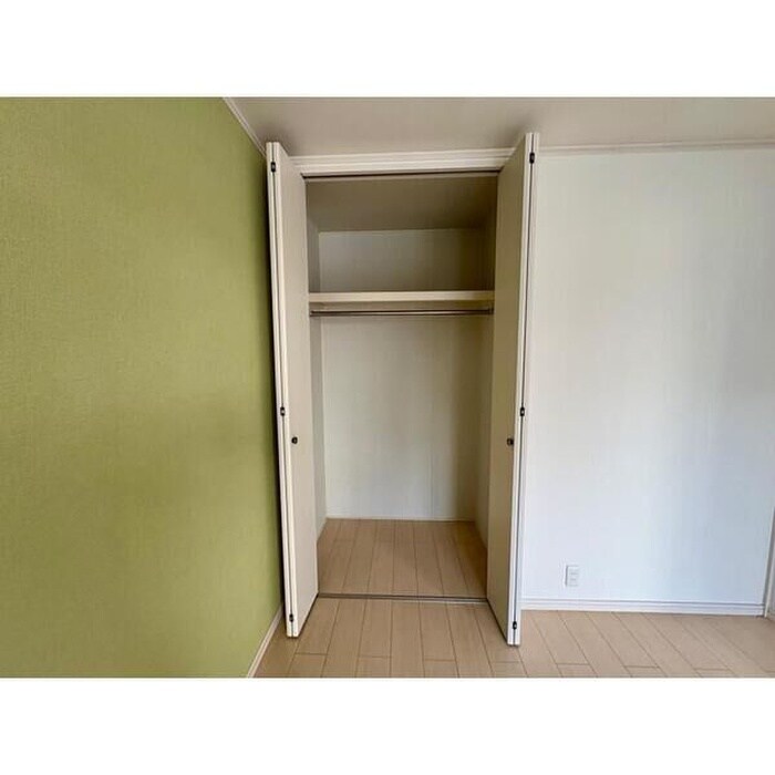 物件内観写真12　(収納)