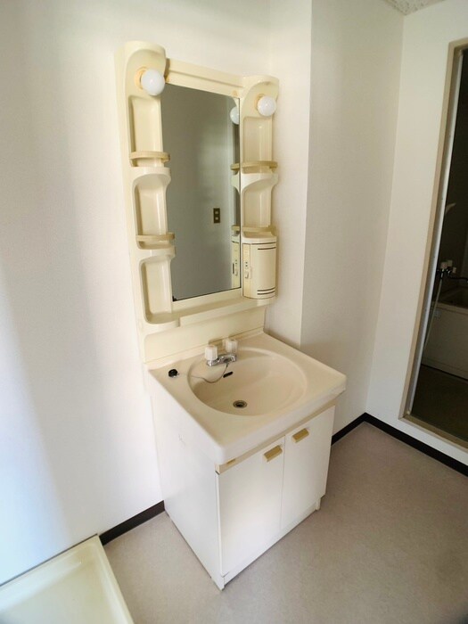 物件内観写真5　(洗面)