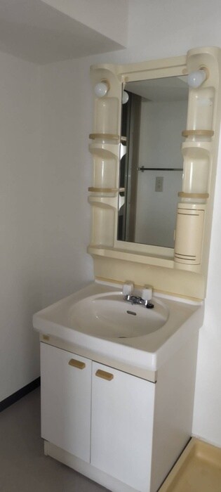 物件内観写真6　(洗面)