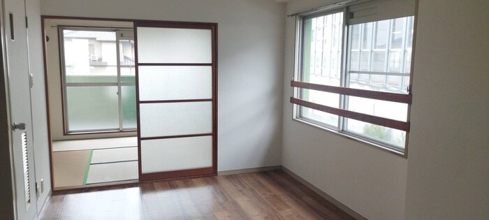 物件内観写真9　(居室)