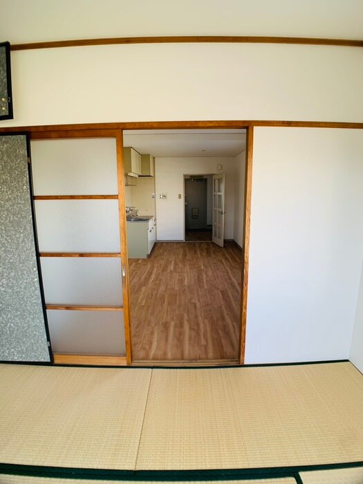 物件内観写真12　(居室)