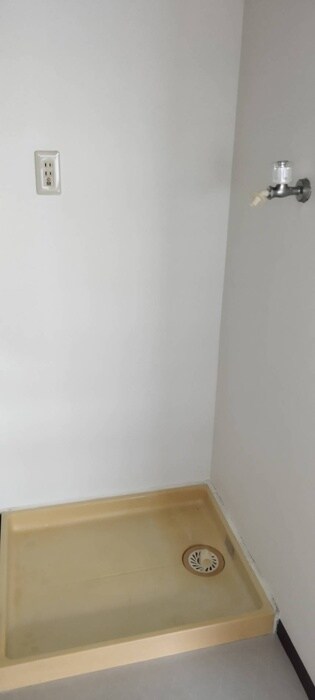 物件内観写真17　(洗濯機置場)