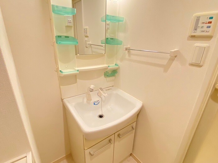 物件内観写真12　(洗面)