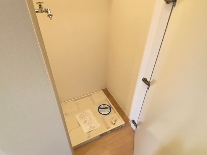 物件内観写真20　(洗濯機置場)