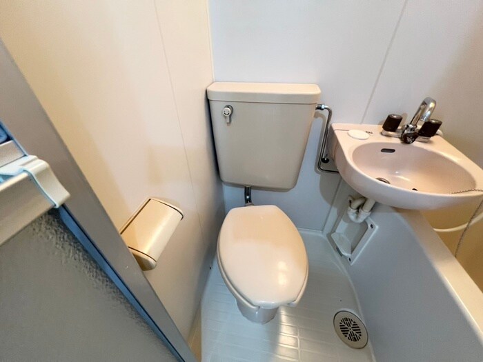 物件内観写真12　(トイレ)