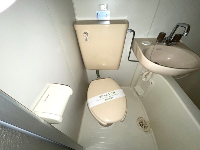 物件内観写真15　(トイレ)