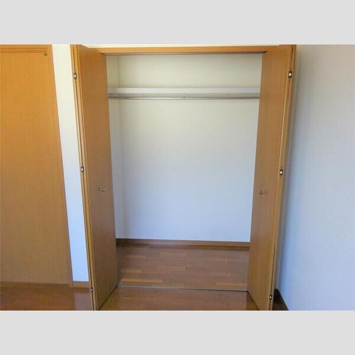 物件内観写真10　(収納)