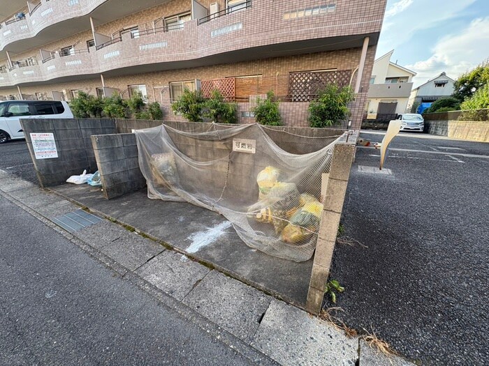 物件外観写真6　(建物設備)