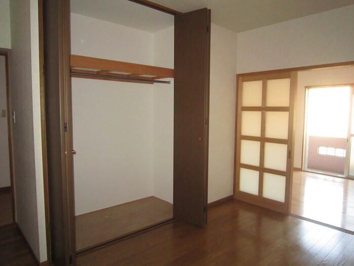 物件内観写真11　(収納)