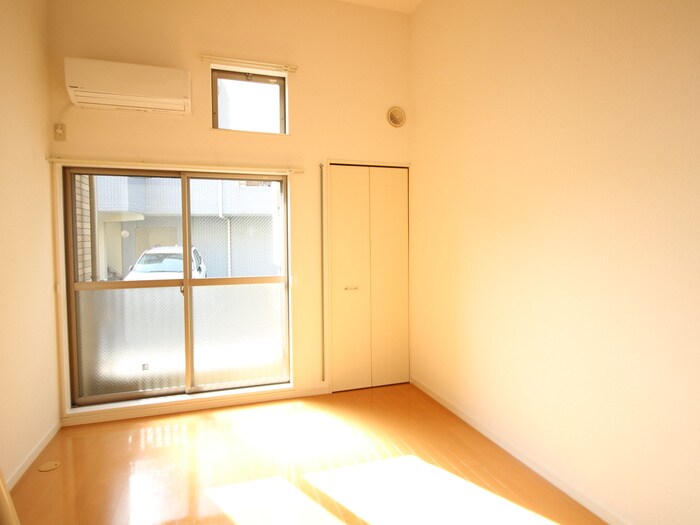 物件内観写真6　(居室)