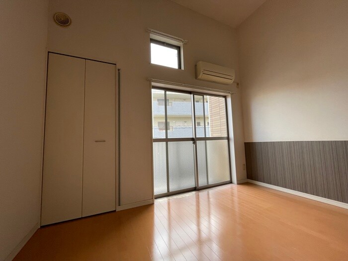 物件内観写真6　(居室)