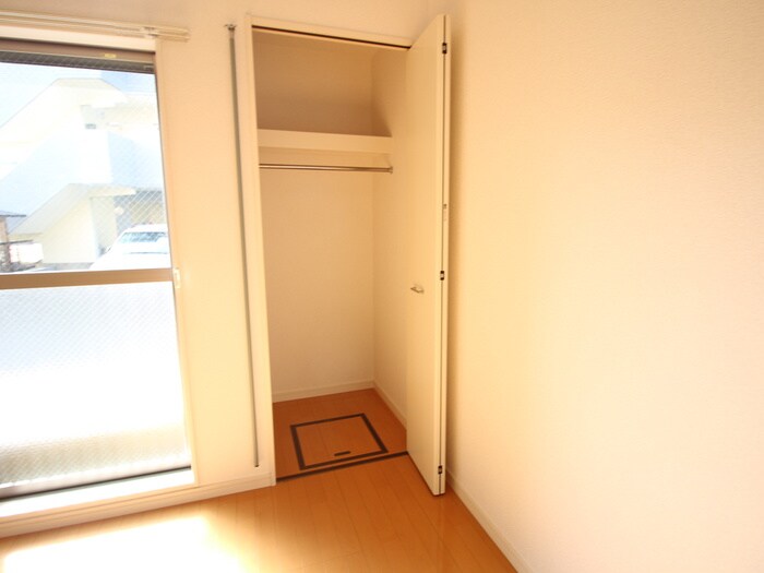 物件内観写真16　(収納)