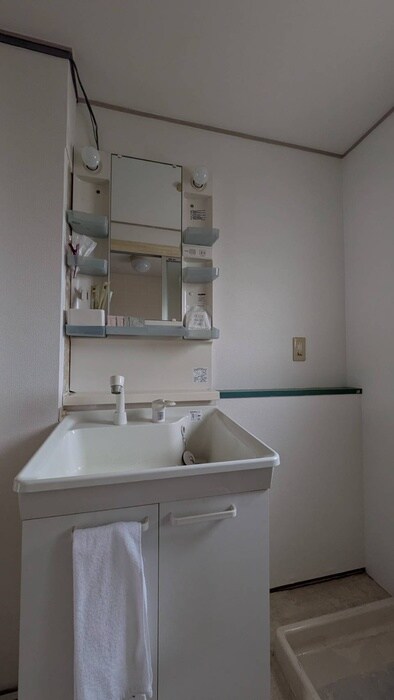 物件内観写真10　(洗面)