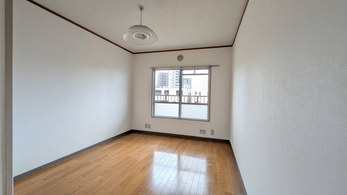 物件内観写真13　(居室)