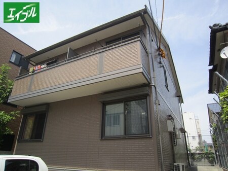 ラポール春岡外観写真