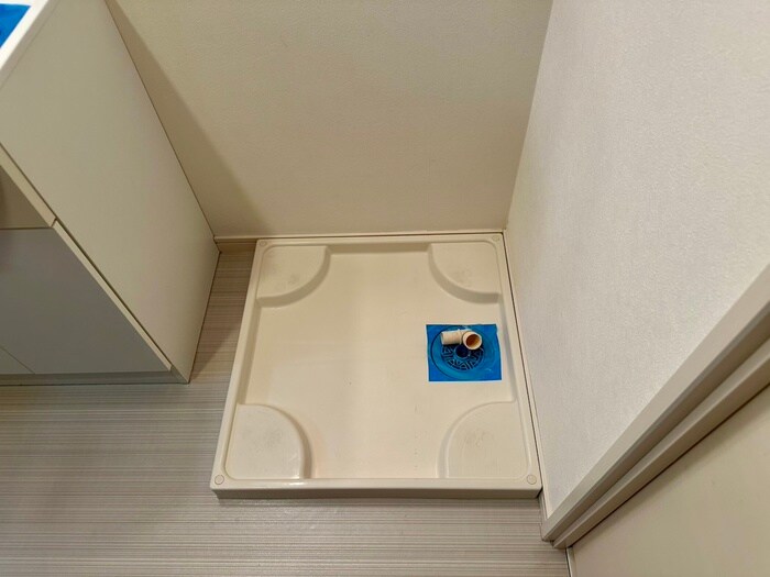 物件内観写真16　(洗濯機置場)