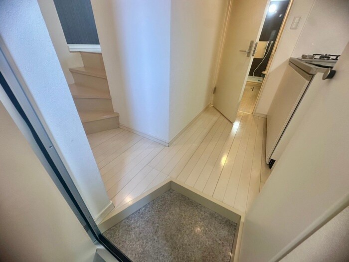 物件内観写真20　(玄関)
