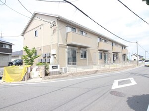 ローベルジュB外観写真