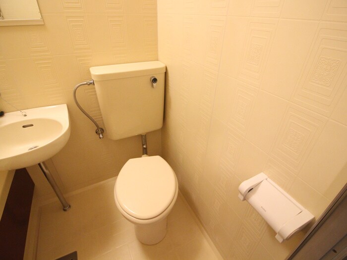 物件内観写真12　(トイレ)