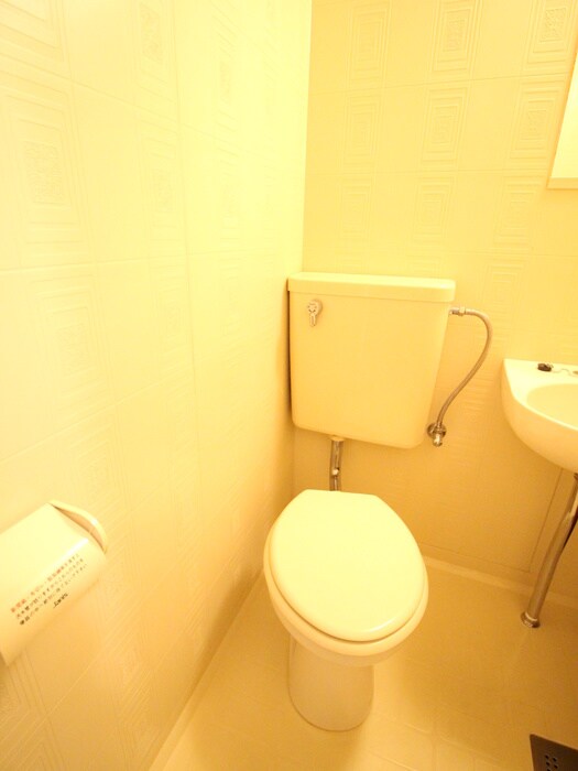 物件内観写真13　(トイレ)