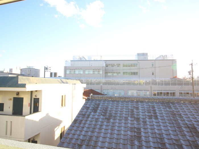 物件内観写真22　(室内からの展望)