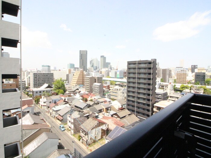 物件内観写真13　(室内からの展望)