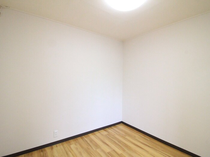 物件内観写真14　(居室)