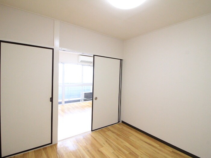 物件内観写真15　(居室)