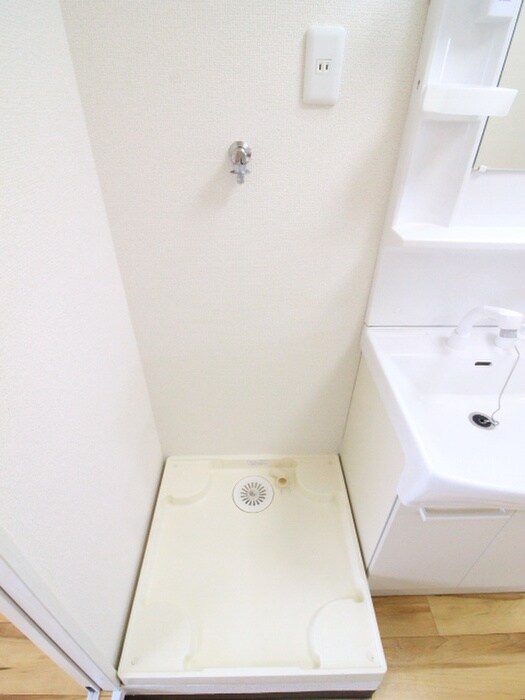 物件内観写真21　(洗濯機置場)