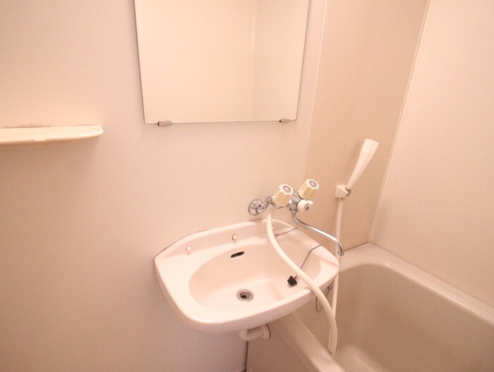 物件内観写真13　(洗面)