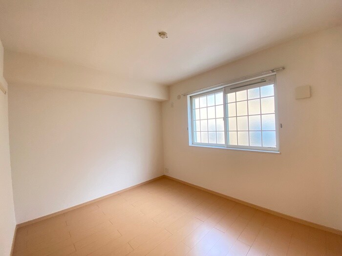 物件内観写真11　(居室)