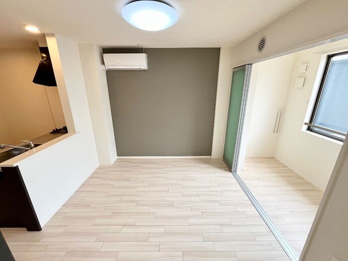 物件内観写真4　(居室)