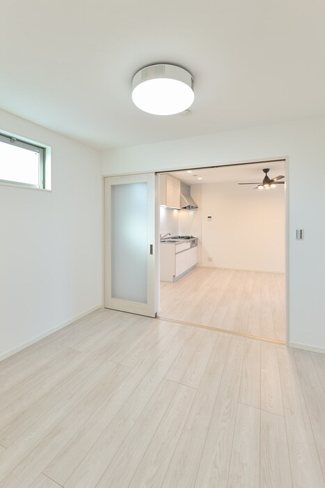 物件内観写真18　(居室)