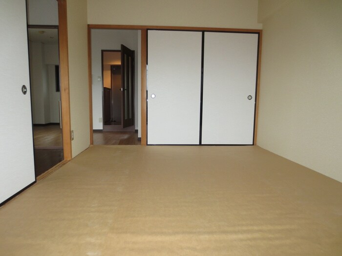 物件内観写真12　(居室)