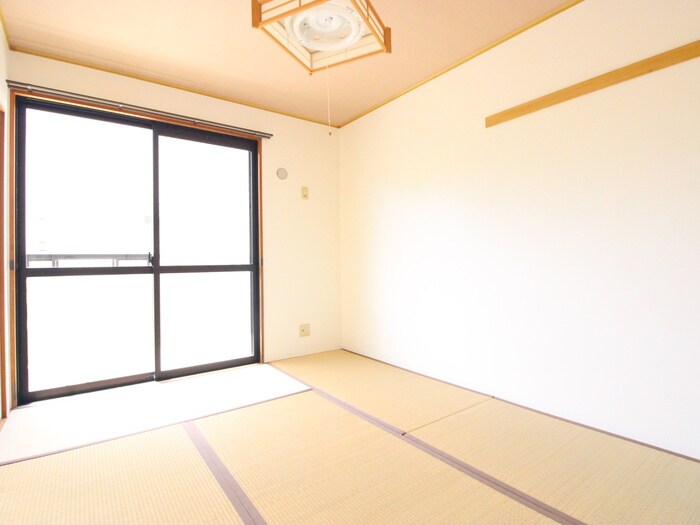 物件内観写真8　(居室)