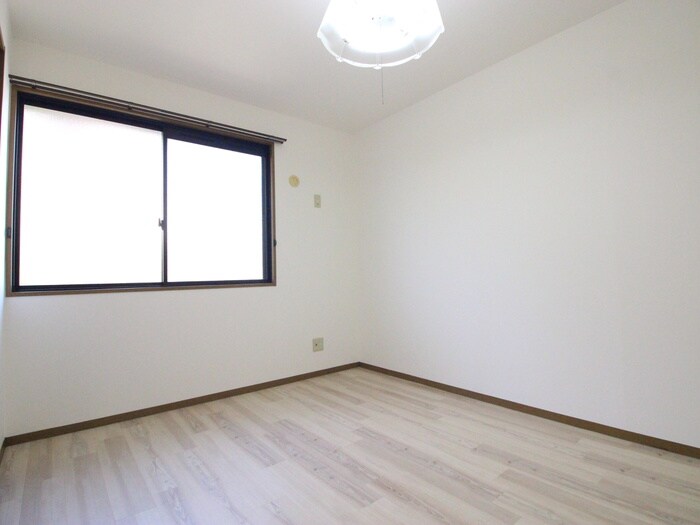 物件内観写真15　(居室)