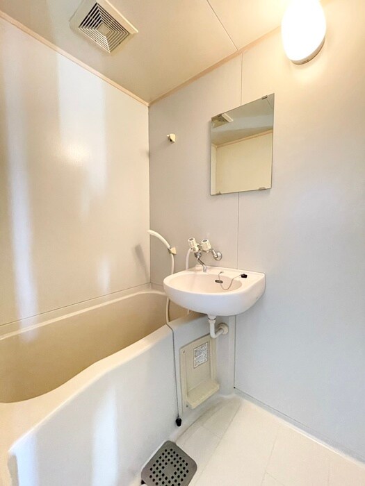 物件内観写真12　(バス／シャワールーム等)