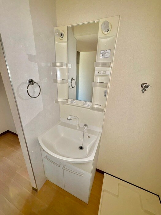 物件内観写真10　(洗面)