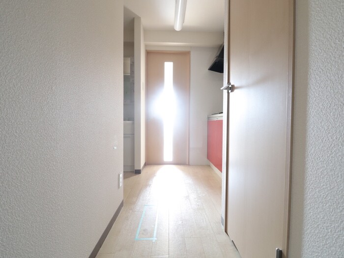 物件内観写真20　(廊下)