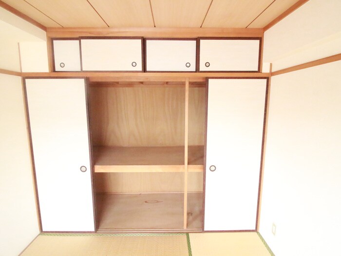 物件内観写真10　(収納)