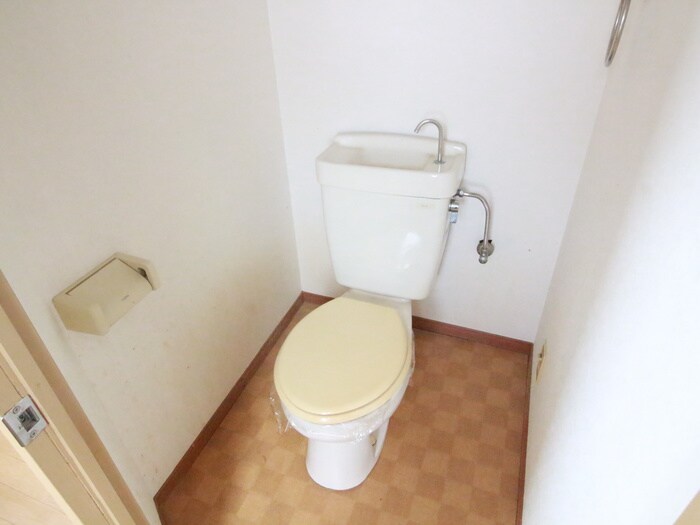 物件内観写真14　(トイレ)