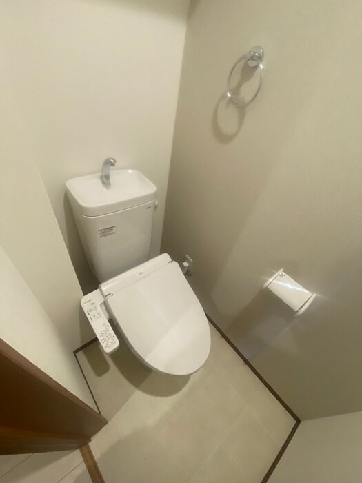 物件内観写真2　(トイレ)