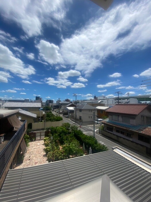 物件内観写真16　(室内からの展望)