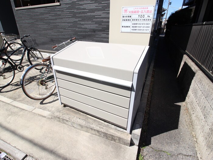 物件外観写真3　(建物設備)